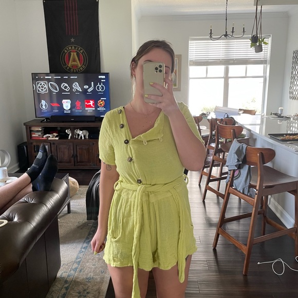 Jen’s Pirate Booty Lime Green Romper - Picture 1 of 5